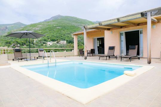 Villa Saleccia- piscine privée et vue mer