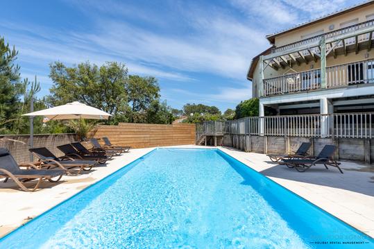 15+ Villa; heated pool, close to beach&golf, fiber
